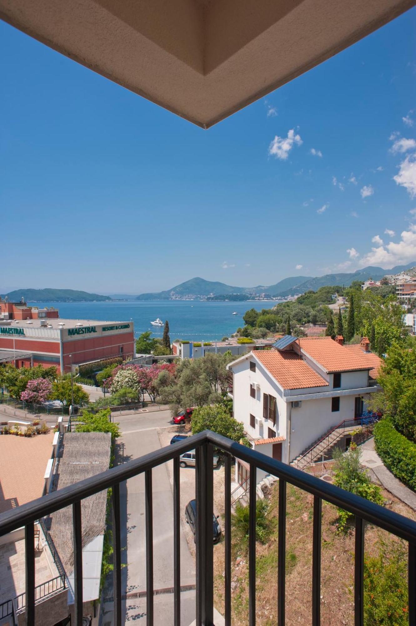 Guest House Przno Bay Sveti Stefan Bilik gambar