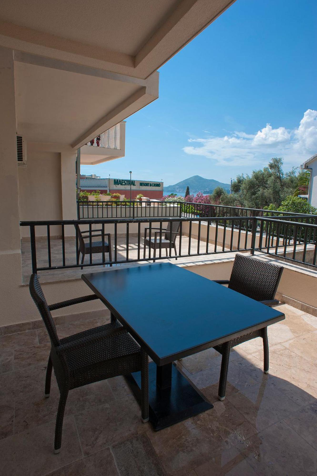 Guest House Przno Bay Sveti Stefan Bilik gambar