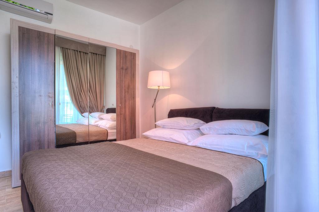 Guest House Przno Bay Sveti Stefan Luaran gambar