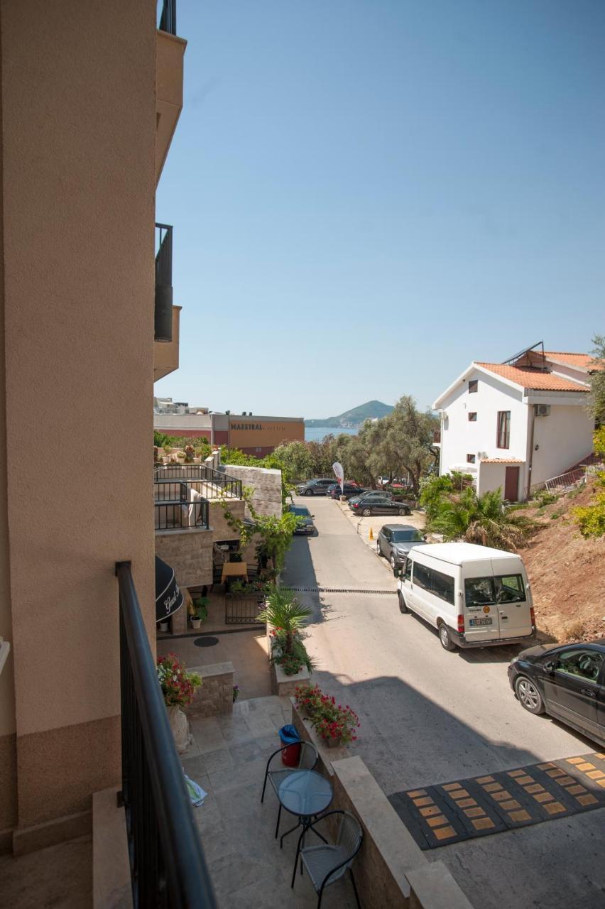 Guest House Przno Bay Sveti Stefan Luaran gambar