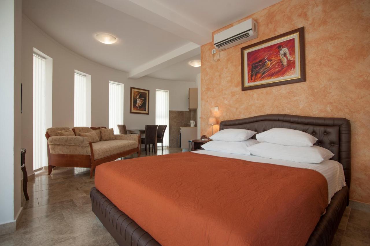 Guest House Przno Bay Sveti Stefan Luaran gambar