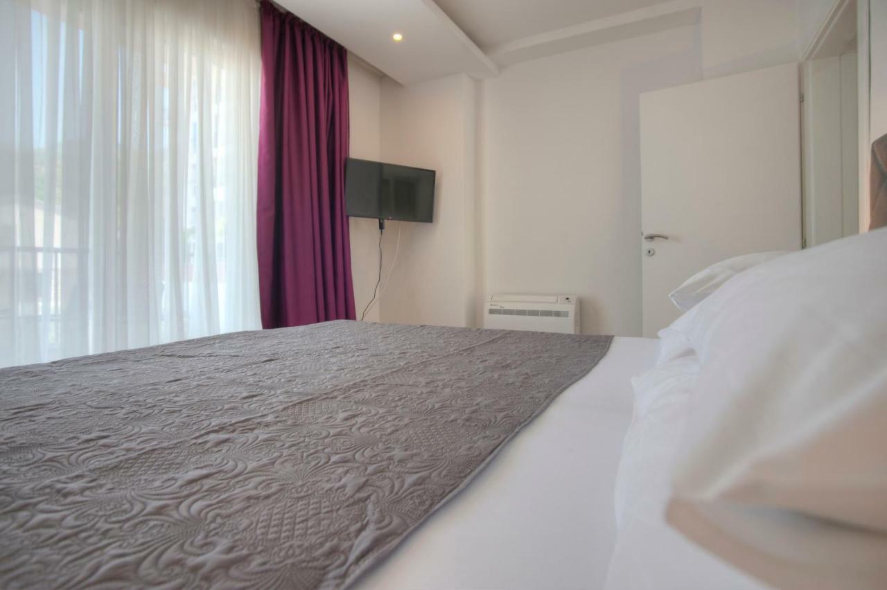 Guest House Przno Bay Sveti Stefan Luaran gambar